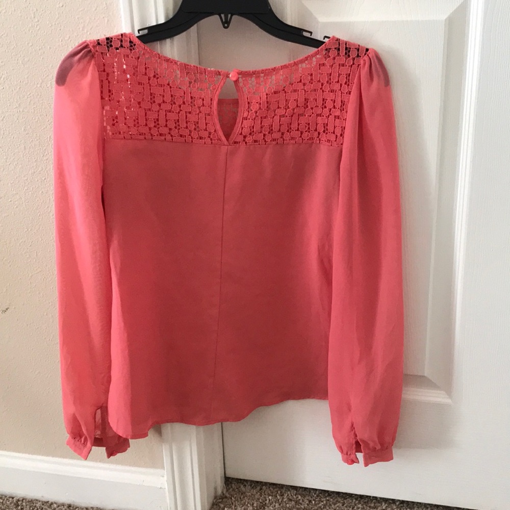 Pink blouse - Picture 2 of 5